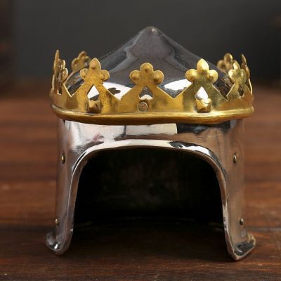 Сувенирный шлем "Королевский" мини