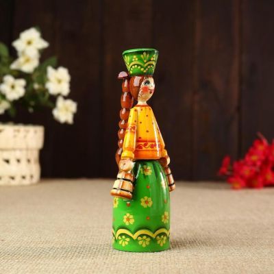 Сувенир «Девушка с ведрами», 14,5х4,5 см, ручная роспись