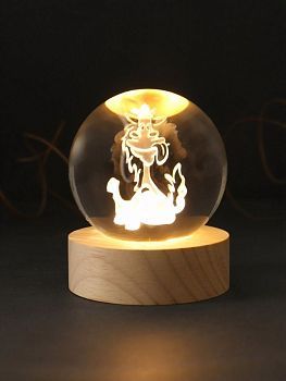 Световой шар с голограммой "Лошадка с короной - символ 2026 года (d=6 см, подставка дерево, от USB)