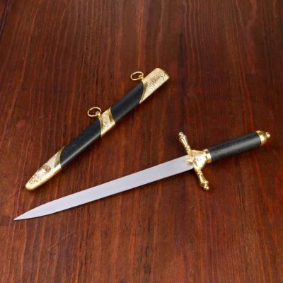 Сув. изд. кортик, ножны с оковками, рукоять чёрная, гарда капли 39 см