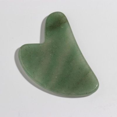 Пластина-скребок для массажа Гуаша из зеленого авантюрина в форме сердца
