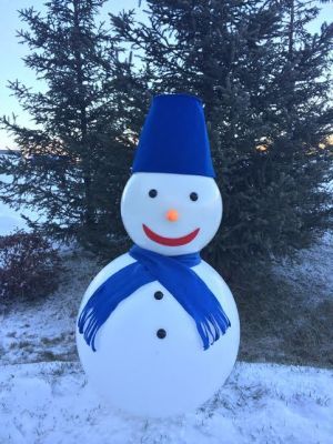 Снеговик большой с подсветкой на пульте (высота 900см)