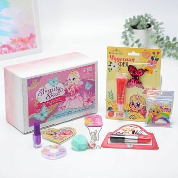 Набор косметики и аксессуаров «Для маленькой принцессы»