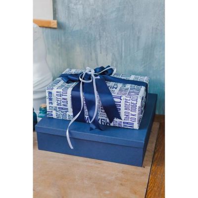 Бумага упаковочная глянцевая «Больши× побед», 60 × 90 см