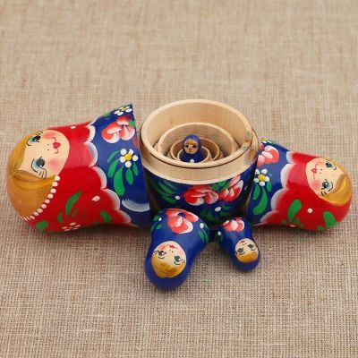 Матрёшка «Красные цветочки», красный платок, 5 кукольная, 10 см