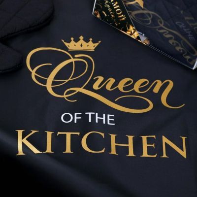 Набор "Самой прекрасной" (кухонный фартук и прихватка)