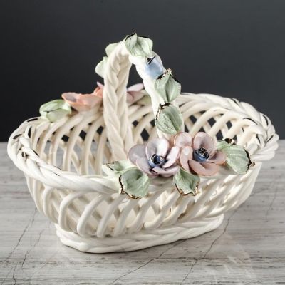 Конфетница "Олька", белая, цветная лепка, плетение, 12 см, микс