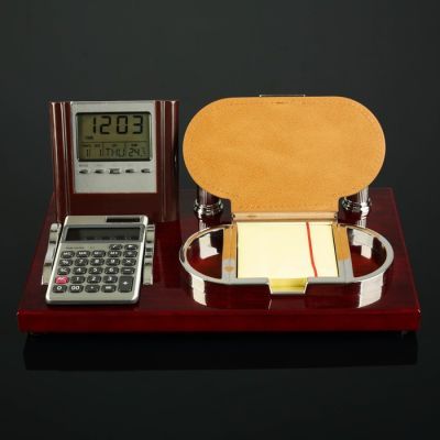 Набор настольный 4в1 (блок д/бумаг, калькулятор, визитница, часы)