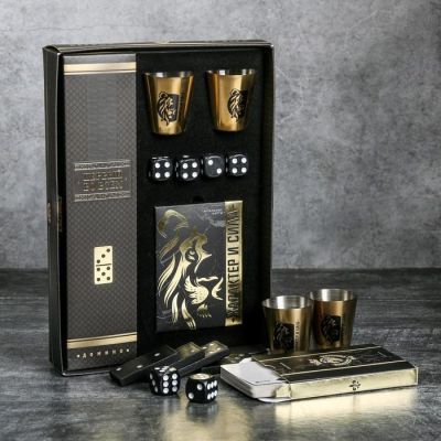 Набор "Характер и сила", карты 36 шт., домино, стопки 30 мл 2 шт., кости игральные 4 шт.