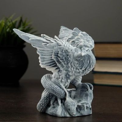 Сувенир "Орел со змеей"