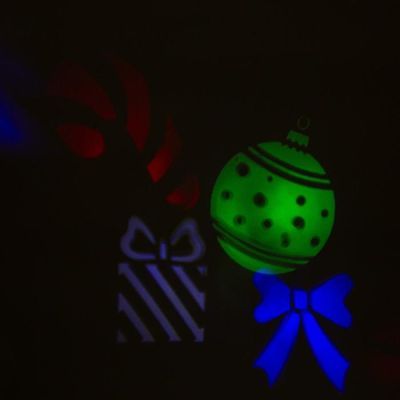 Световой прибор «Снежинки и игрушки», 2 картриджа, свечение мульти, 220 В