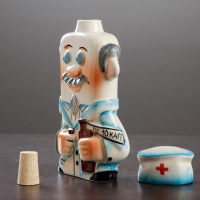 Штоф в книге "Врач" (фарфор, объем 350 мл)