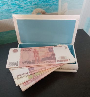 Шкатулка-купюрница "5000 рублей" (лаковая)