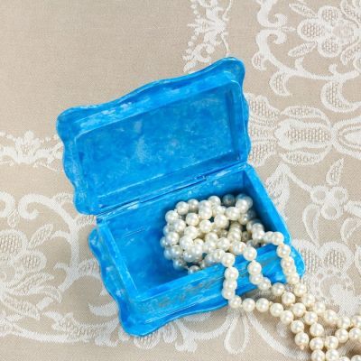 Шкатулка «Павлины у водопада», голубая, 8×11,5 см, лаковая миниатюра