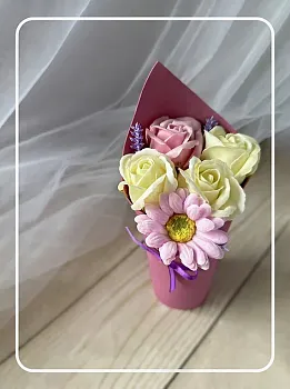 Букет из мыльных роз и герберы №16