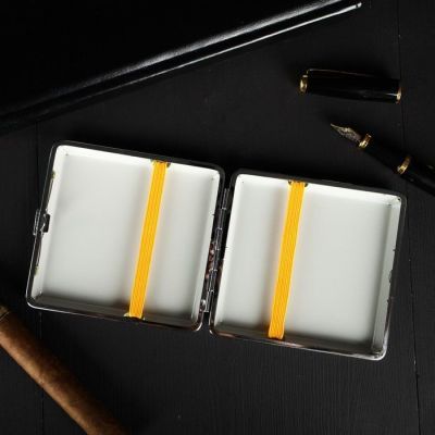 Портсигар «Настоящий мужик», 9.6 × 9.6 см