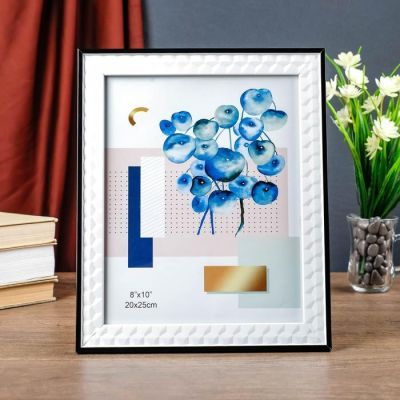 Фоторамка пластик 20х25 см "Белые 3D ромбы с чёрной полосой" 28,8х23,8х1,3 см