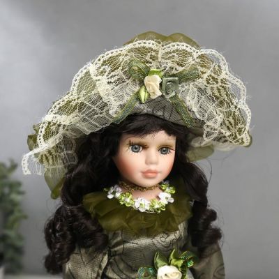 Кукла коллекционная керамика "Маленькая мисс в оливковом платье" 30 см