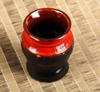 Набор для вина: "Бочонок с краником" объемом 4,6 л + 6 рюмок по 150 мл