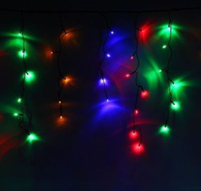 Гирлянда уличная "Бахрома" (Ш:4 м, В:0,6 м, нить темная, мульти)