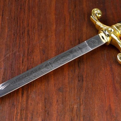 Кортик, ножны ажурные на чёрном, ограничитель с завитками, 35 см