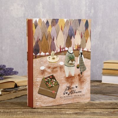 Фотоальбом на 200 фото 13х18 см "Девочка с мишкой в лесу" в коробке МИКС 29,5х23,5х5,5 см