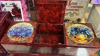 Шкатулка деревянная с росписью (с тремя отсеками) 30 х 10 см