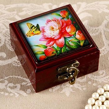 Шкатулка «Бабочка», 8х8 см