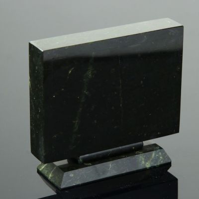 Часы настольные "Семафор", 15х5х13 см, змеевик, родонит