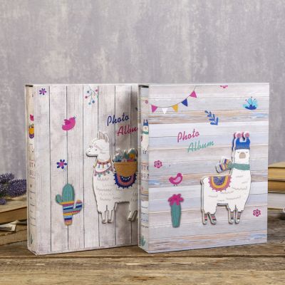 Фотоальбом на 200 фото 13х18 см "Лама" объем.эл., блёстки в коробке МИКС 29,5х23,5х6 см