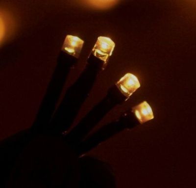 Гирлянда уличная "Бахрома" (Ш:4 м, В:0,6 м, нить темная, желтый)