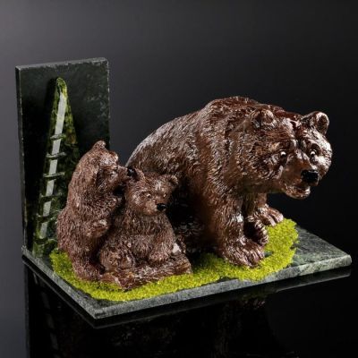 Сувенир "Хозяин леса", 10х15х10 см, змеевик, гипс, минералы