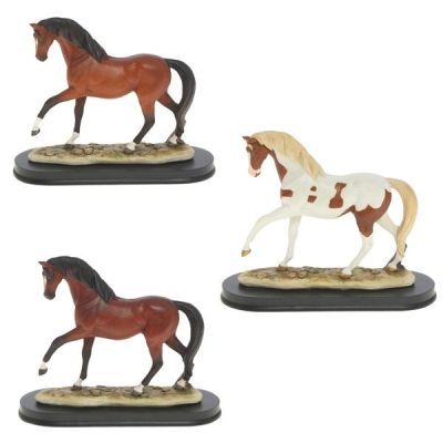 Фигурка декоративная "Лошадь" № 210 (высота  12 см)