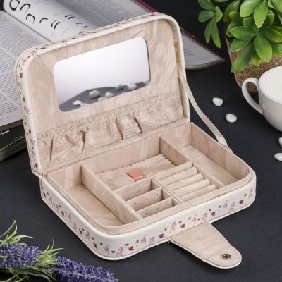 Шкатулка кожзам для украшений "Лондон" (5 х 20 х 14 см)