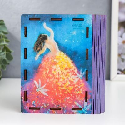 Шкатулка-книга "8 марта. Стрекозы" 14 см