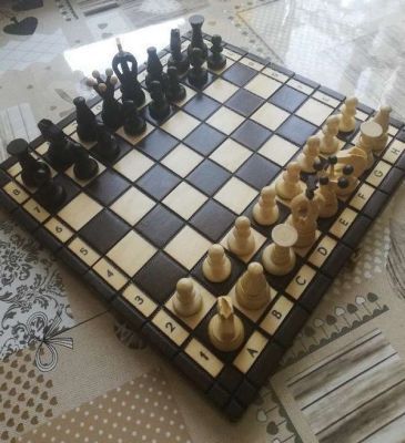 Шахматы подарочные ручной работы «Королевские» (44 × 44 см)