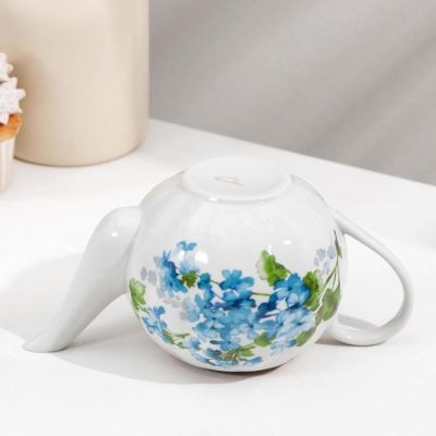 Сервиз чайный «Тюльпан. Голубая герань», 15 предметов: чайник 750 мл, сахарница 600 мл, сливочник 300 мл, 6 чашек 220 мл, 6 блюдец 15 см