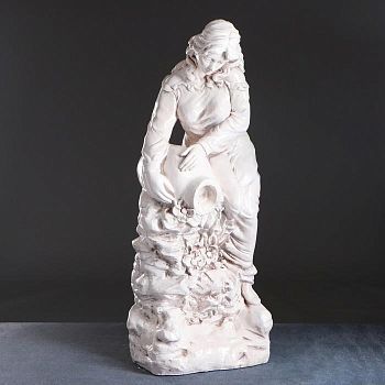 Фигура "Девушка сидя с кувшином большая" состаренная, 95см