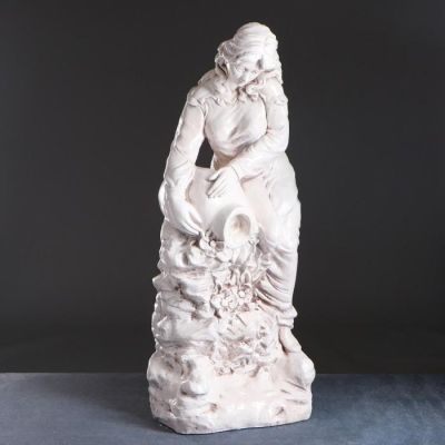 Фигура "Девушка сидя с кувшином большая" состаренная, 95см