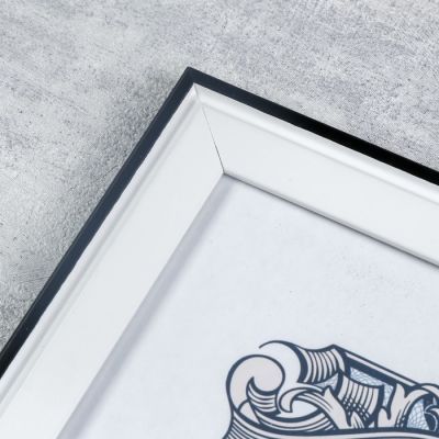 Фоторамка пластик 30х40 см "Доминика" белая с чёрным обрамлением 42,5х32,5 см