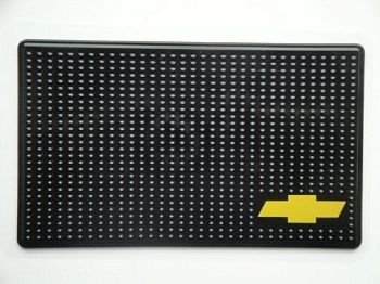 Коврик на панель антискользящий CHEVROLET (15х9)