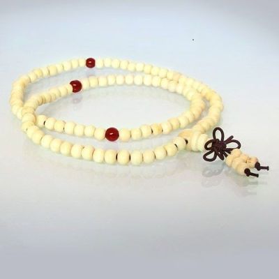 Чётки буддийские 108 бусин (светлое дерево)