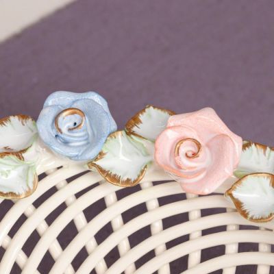 Конфетница "Розмари", белая, цветная лепка, плетение, 10 см, микс