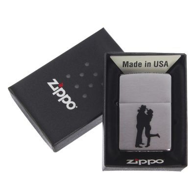 Зажигалка ZIPPO 200 Cowboy Couple с покрытием Brushed Chrome