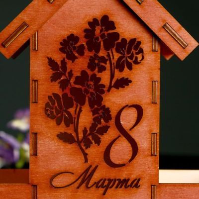 Чайный домик "8 марта. Кустовые цветы", треугольная крыша