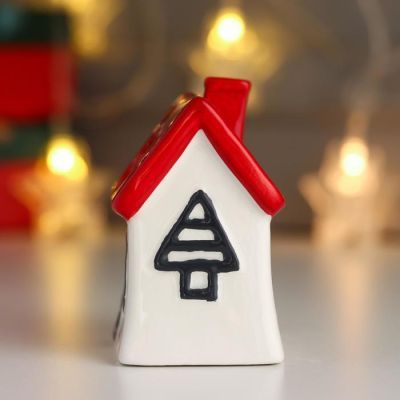 Сувенир керамика свет "Домик, красная крыша, окна-ёлочки" 8,6х5х6,4 см