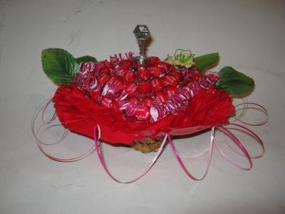 Сердце из конфет «Ключ к твоему сердцу» (21х18см)