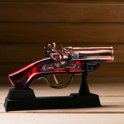 Изделие на подставке, пистолет, 4х10х18 см