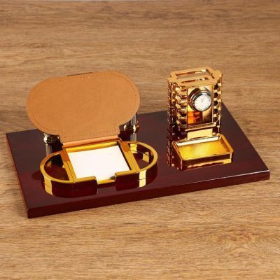 Набор настольный 4в1 (блок д/бумаг, подаст. д/печати, карандашница с часами, визитница)