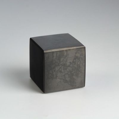 Куб из шунгита, полированный, 4 см